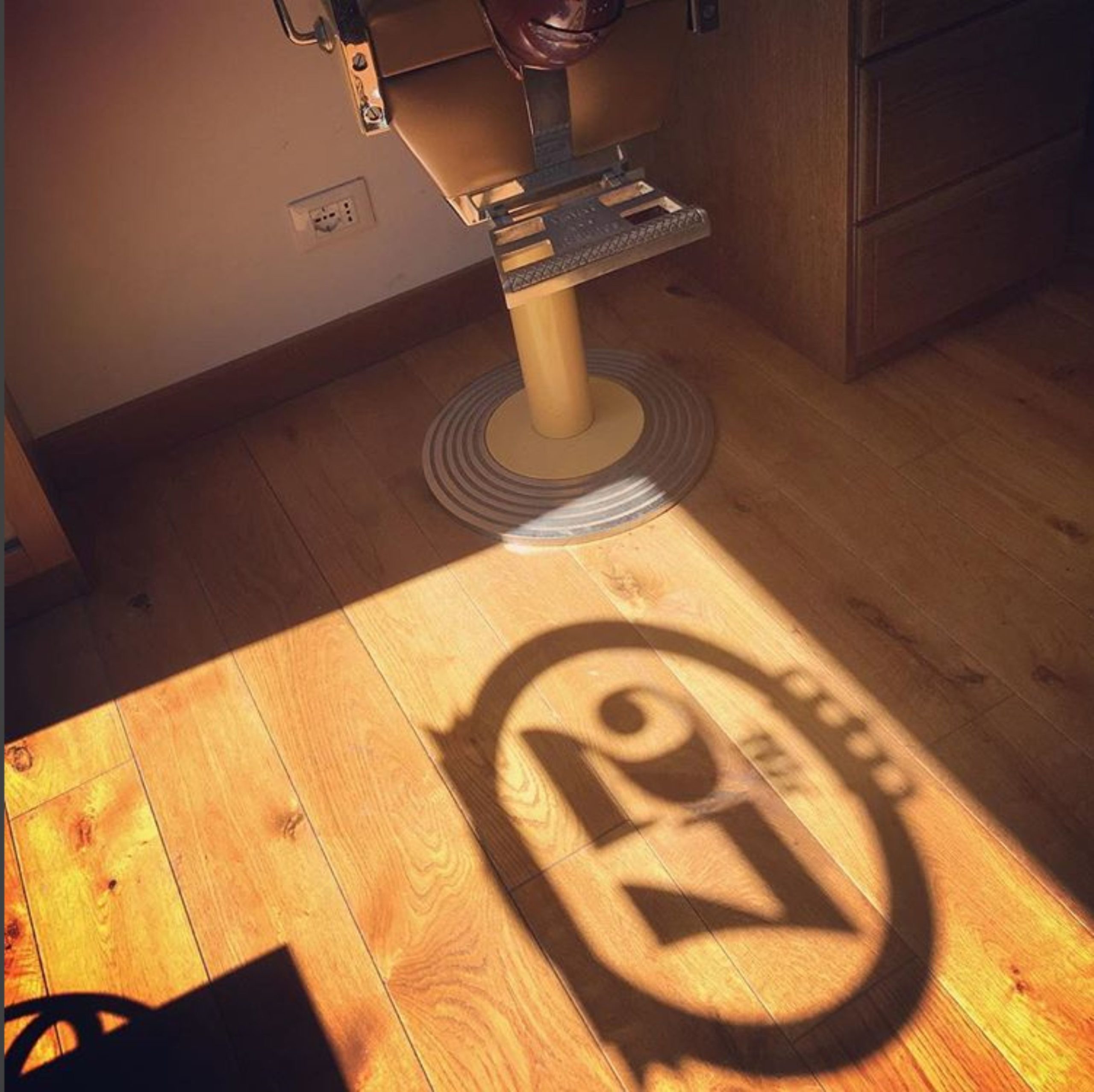 MASTROINCHIOSTRO_tipografia_studio_grafico_logo_brand_barber27