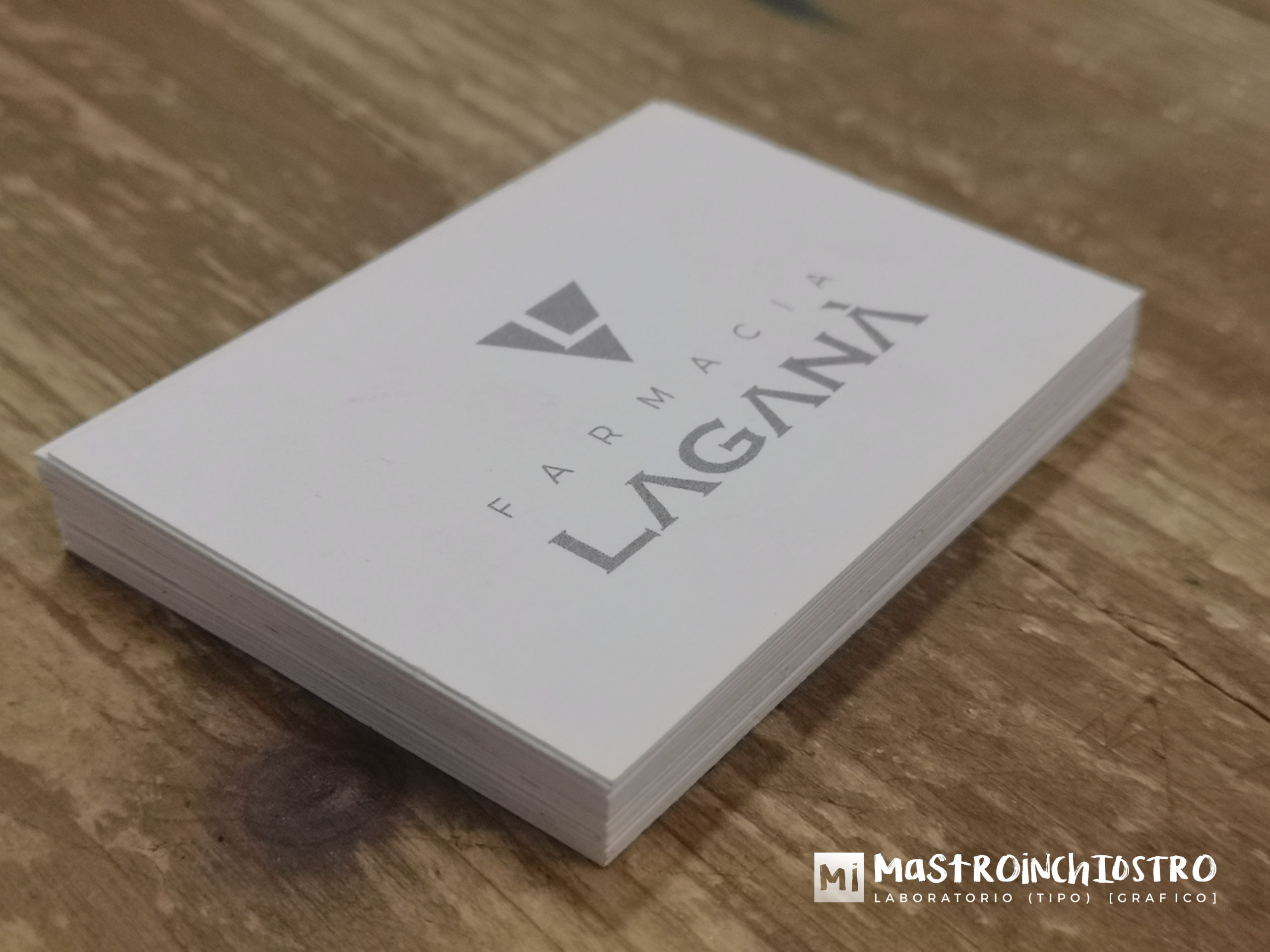 businesscards_mastroinchiostro_modigliani_neve (2) Logo rebranding & business cards Farmacia Laganà | MASTROiNCHIOSTRO