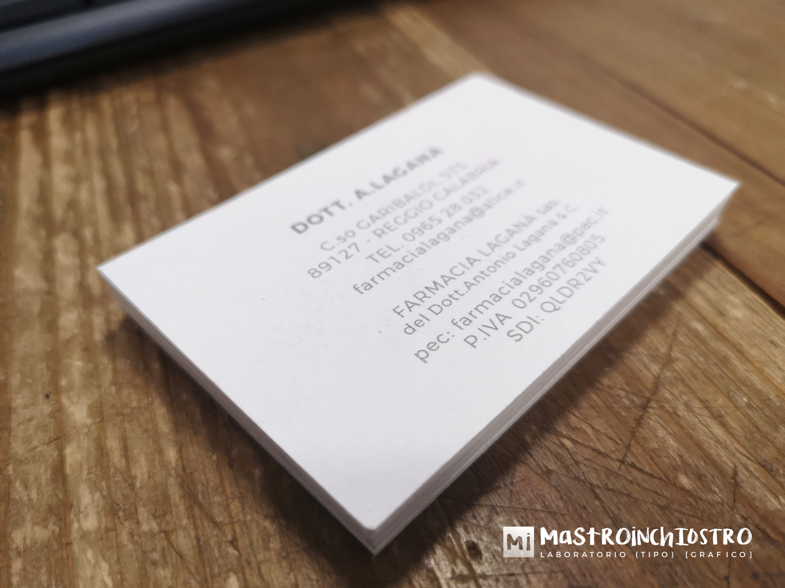 businesscards_mastroinchiostro_modigliani_neve (3) Logo rebranding & business cards Farmacia Laganà | MASTROiNCHIOSTRO
