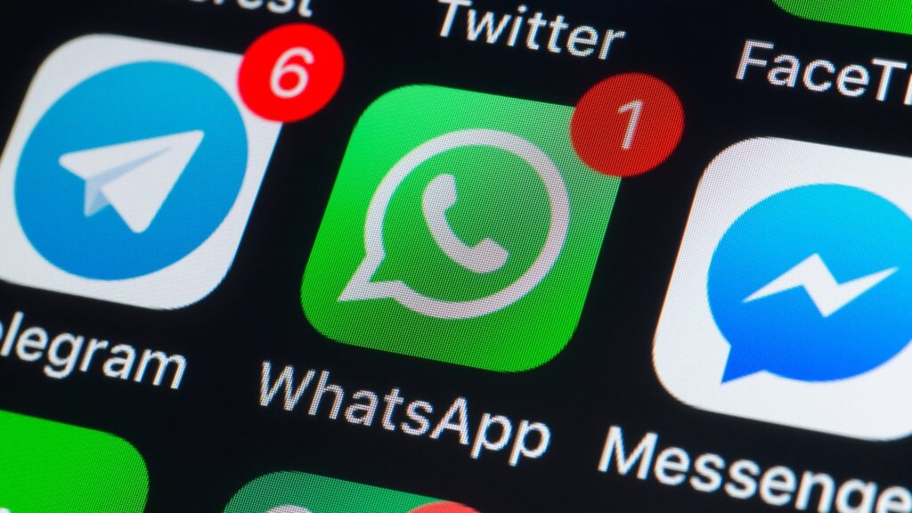 MASTROiNCHIOSTRO instant messaging marketing